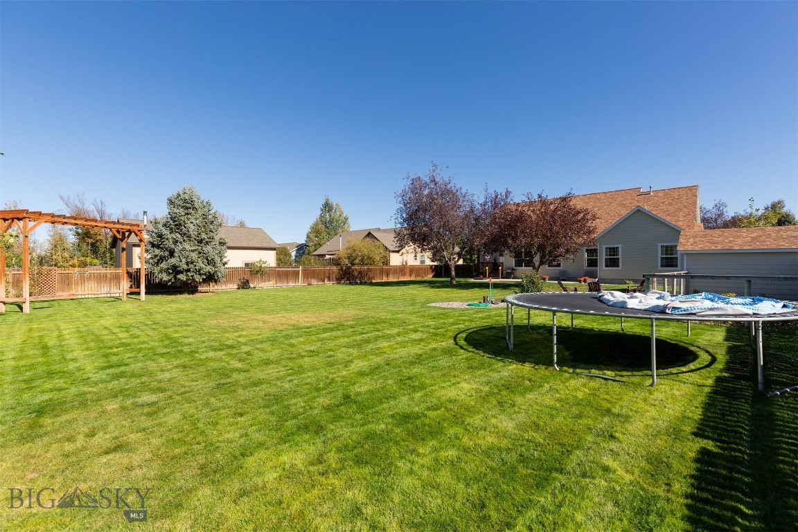 Four Dot Meadows - Residential