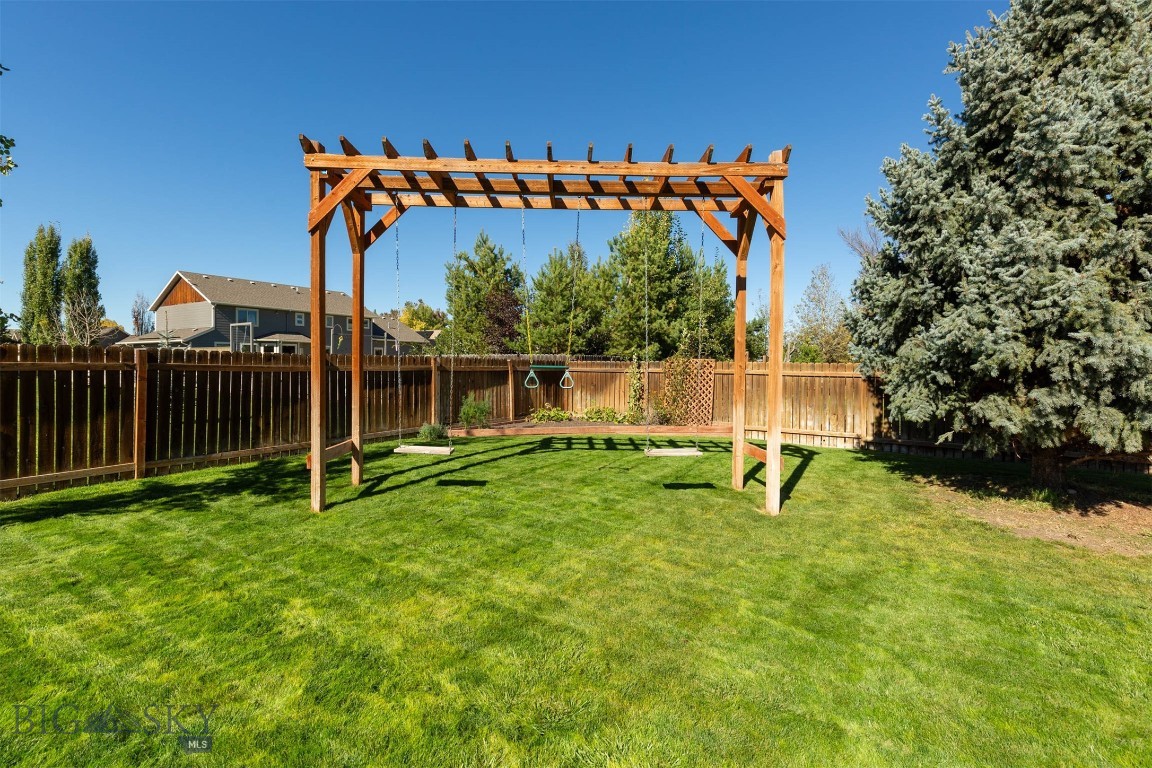 Four Dot Meadows - Residential
