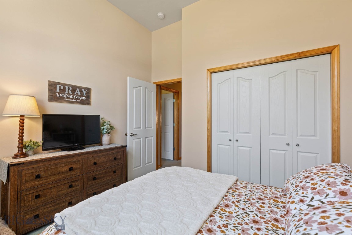 Four Dot Meadows - Residential