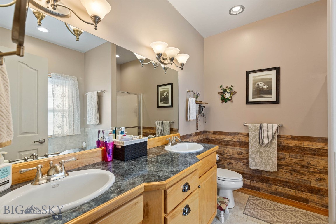 Four Dot Meadows - Residential