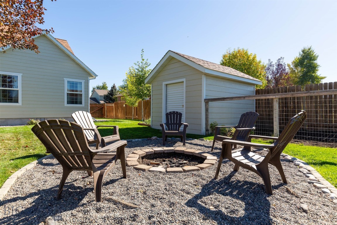 Four Dot Meadows - Residential