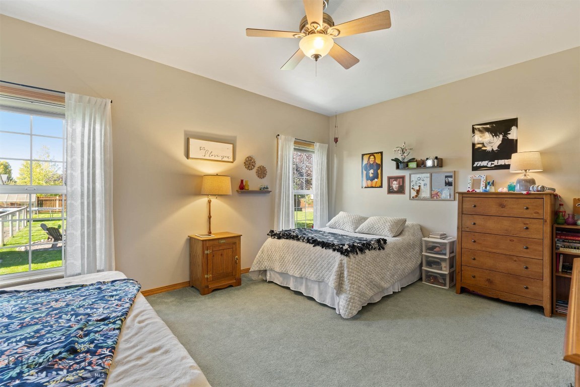 Four Dot Meadows - Residential