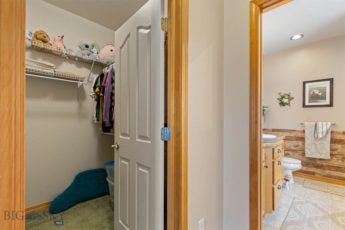 Four Dot Meadows - Residential