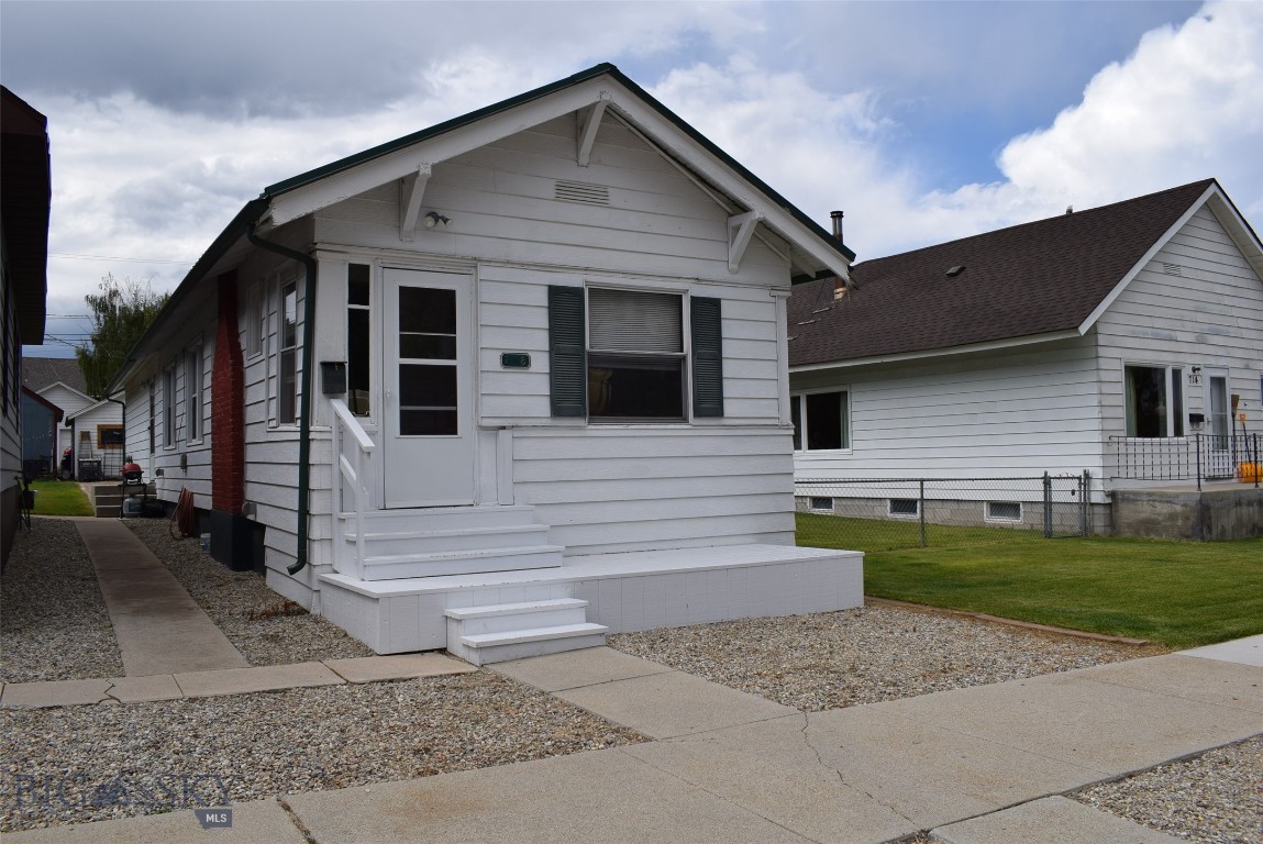 718 Cherry Street