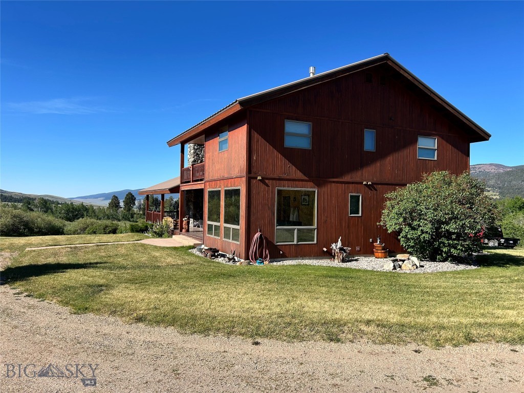 1105 Clark Creek