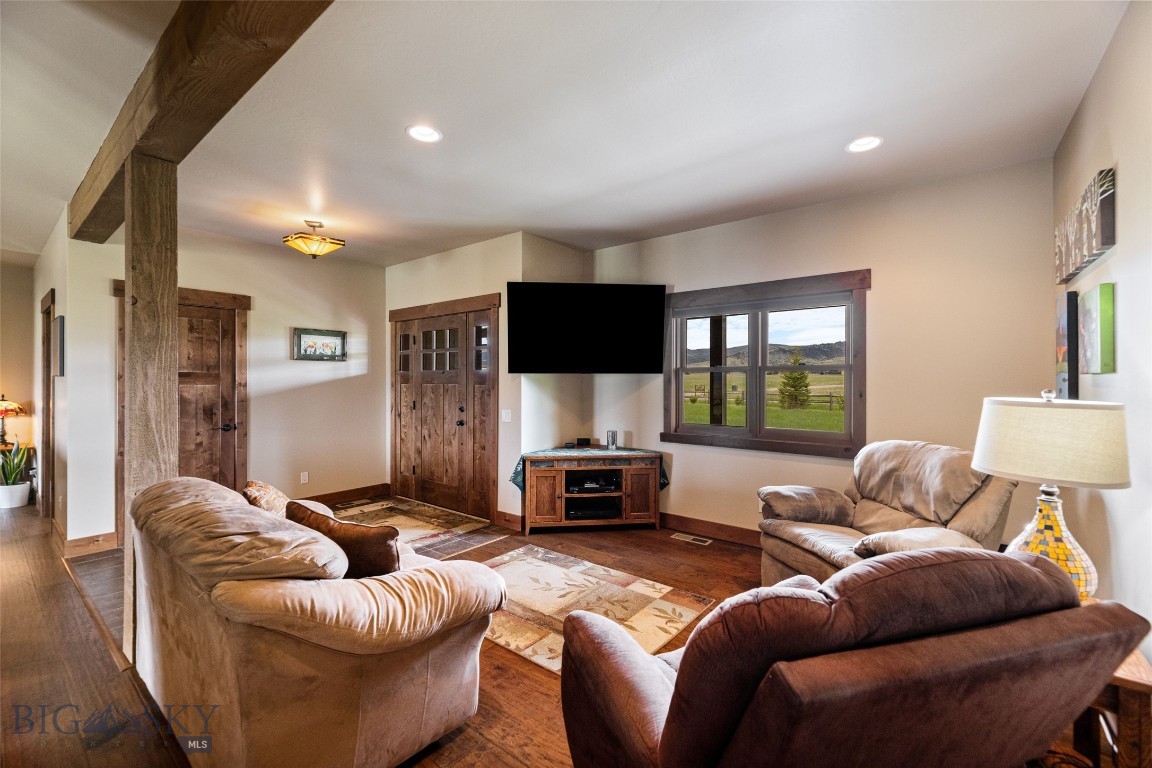Pronghorn Meadows - Residential