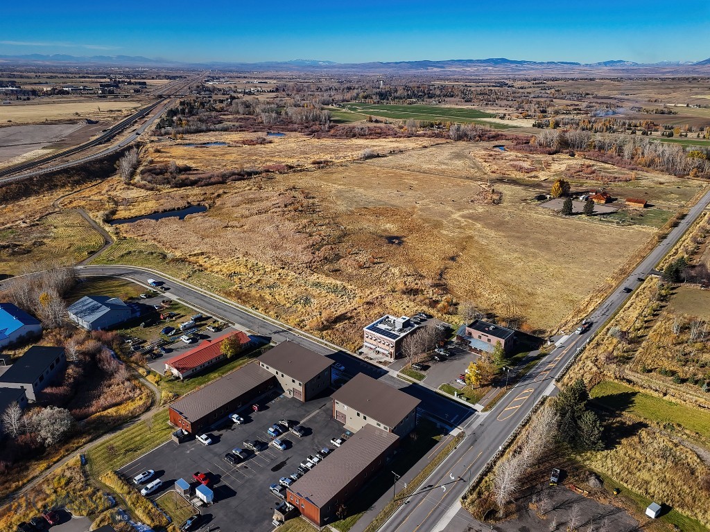 Gallatin Park - Land