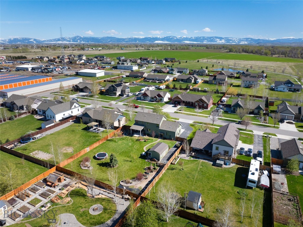 Belgrade, Montana 59714, United States, 5 Bedrooms Bedrooms, ,3 BathroomsBathrooms,Residential,Contingent,53589