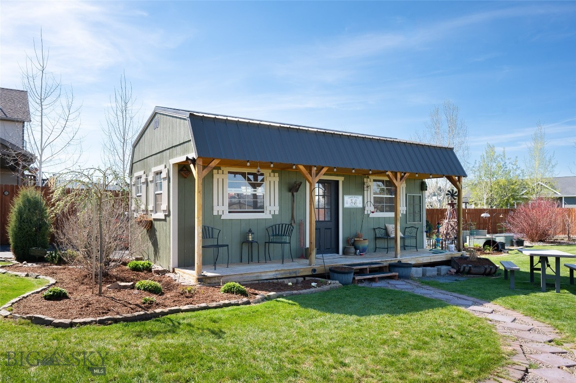 Belgrade, Montana 59714, United States, 5 Bedrooms Bedrooms, ,3 BathroomsBathrooms,Residential,Contingent,53589