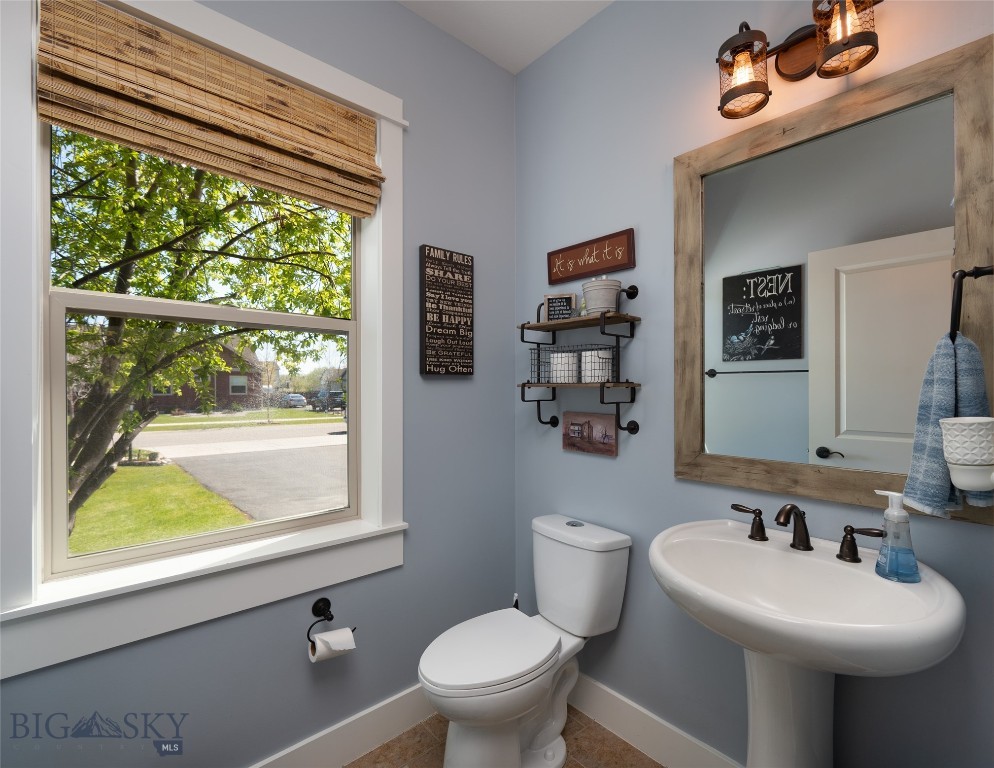 Belgrade, Montana 59714, United States, 5 Bedrooms Bedrooms, ,3 BathroomsBathrooms,Residential,Contingent,53589