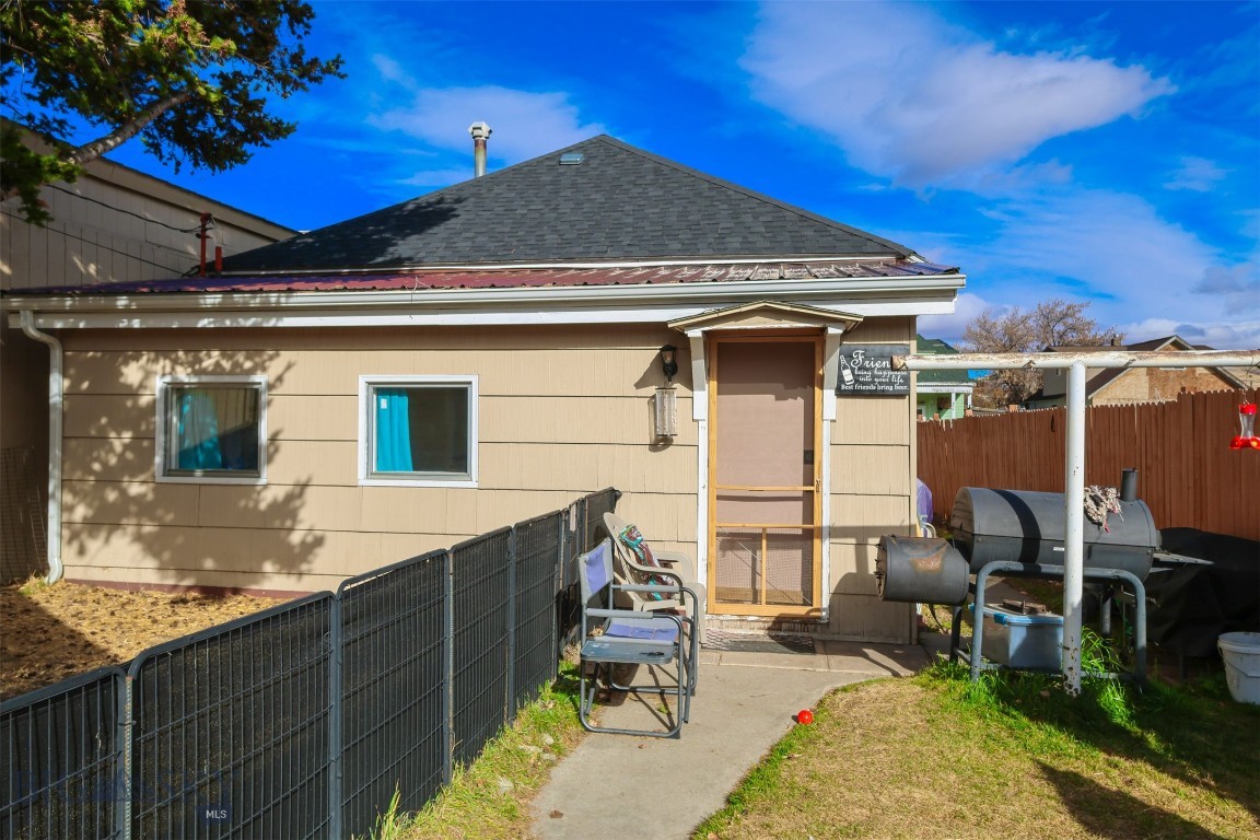 Anaconda, Montana 59711, United States, 1 Bedroom Bedrooms, ,1 BathroomBathrooms,Residential,Active,35809