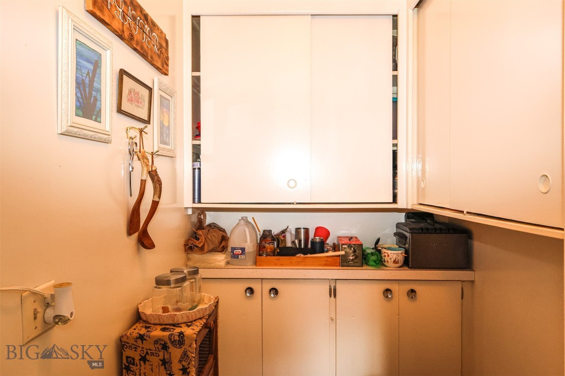 Anaconda, Montana 59711, United States, 1 Bedroom Bedrooms, ,1 BathroomBathrooms,Residential,Active,35809