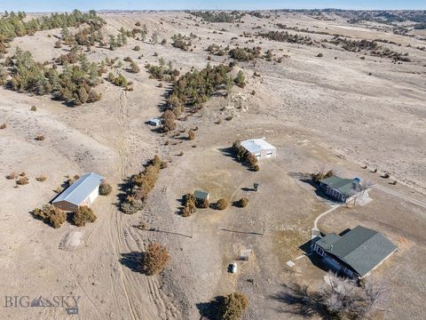 Photo of 255 Smith Creek Road, Forsyth, MT 59327 (MLS # 409241)