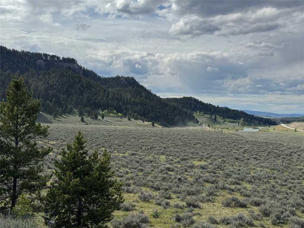 Lot 1 Sun Eagle Rd. Sundance Bench N