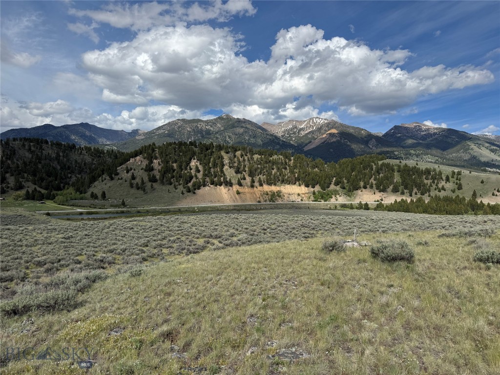 Lot 1 Sun Eagle Rd. Sundance Bench N