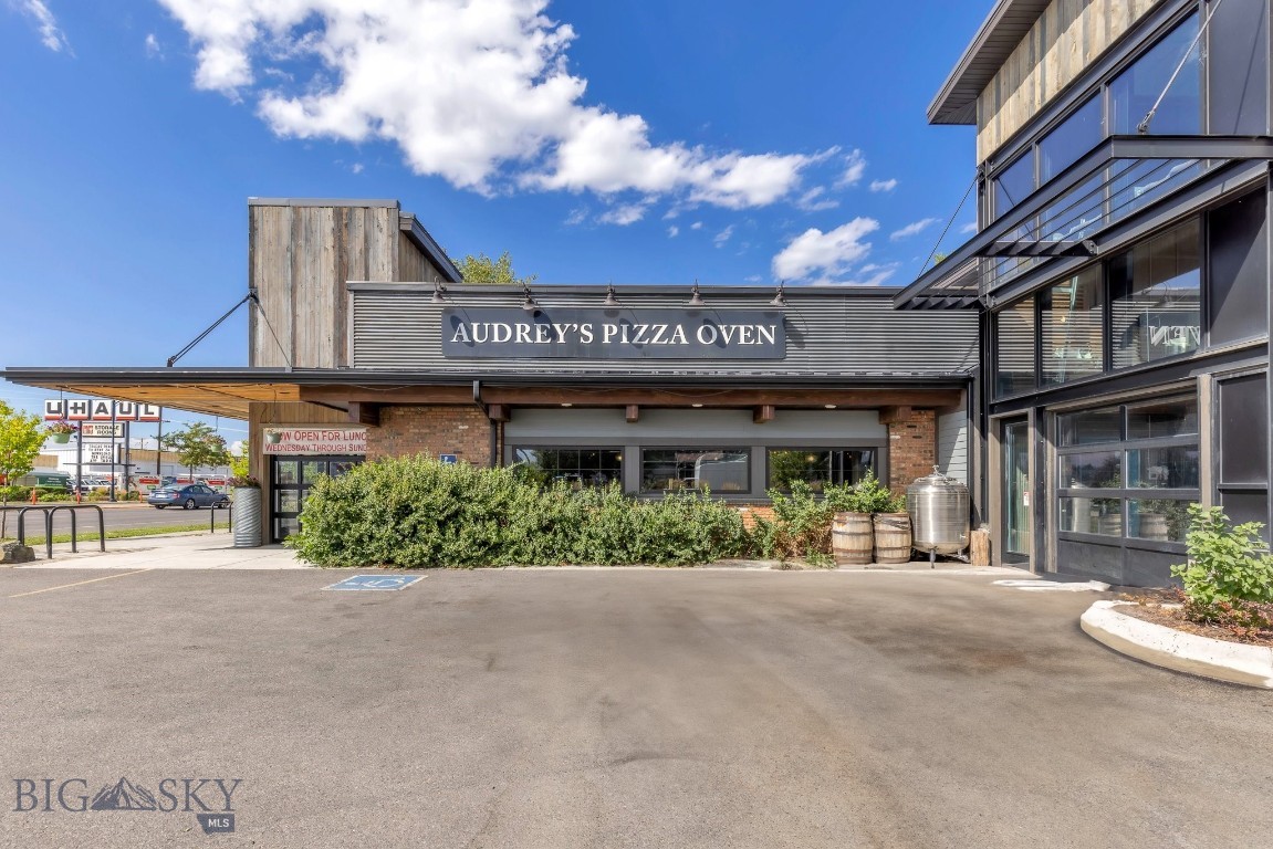 806 N 7th Avenue