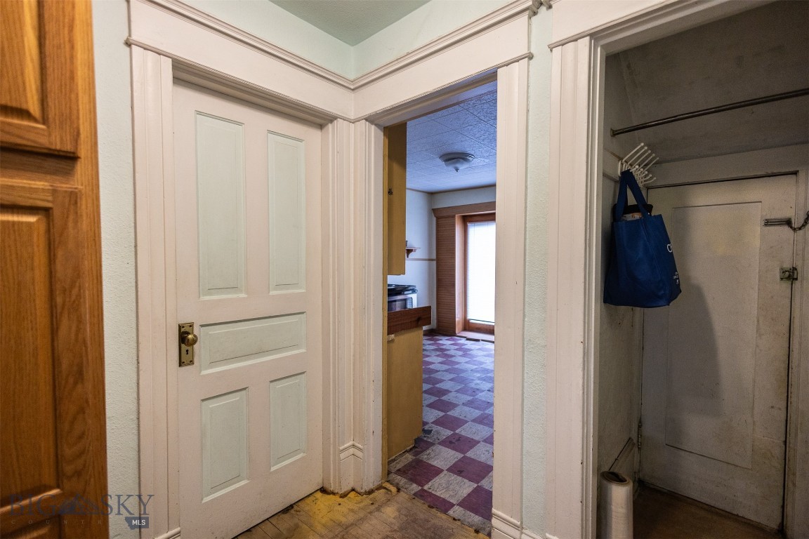 Butte, Montana 59701, United States, 3 Bedrooms Bedrooms, ,2 BathroomsBathrooms,Residential,Pending,42800