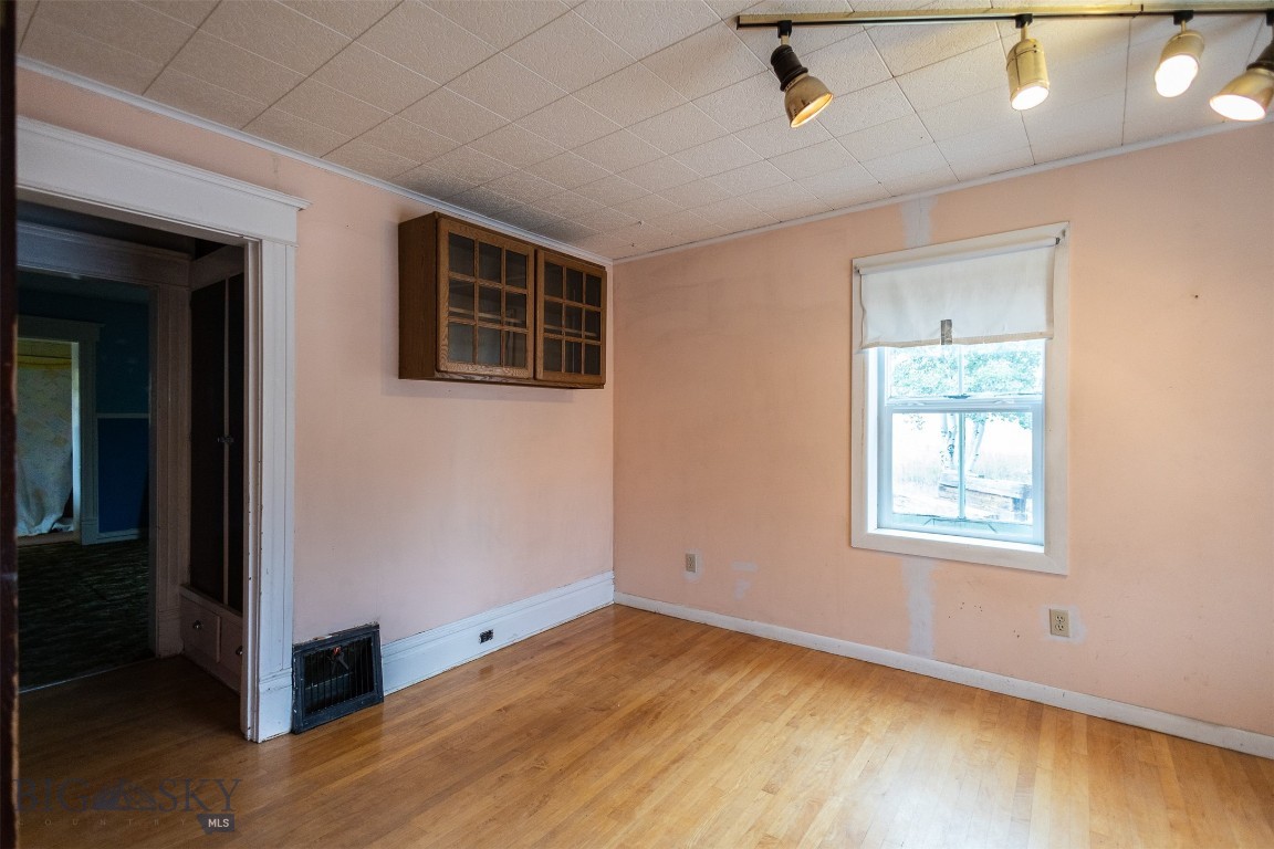 Butte, Montana 59701, United States, 3 Bedrooms Bedrooms, ,2 BathroomsBathrooms,Residential,Pending,42800