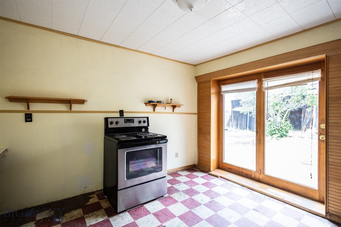 Butte, Montana 59701, United States, 3 Bedrooms Bedrooms, ,2 BathroomsBathrooms,Residential,Pending,42800