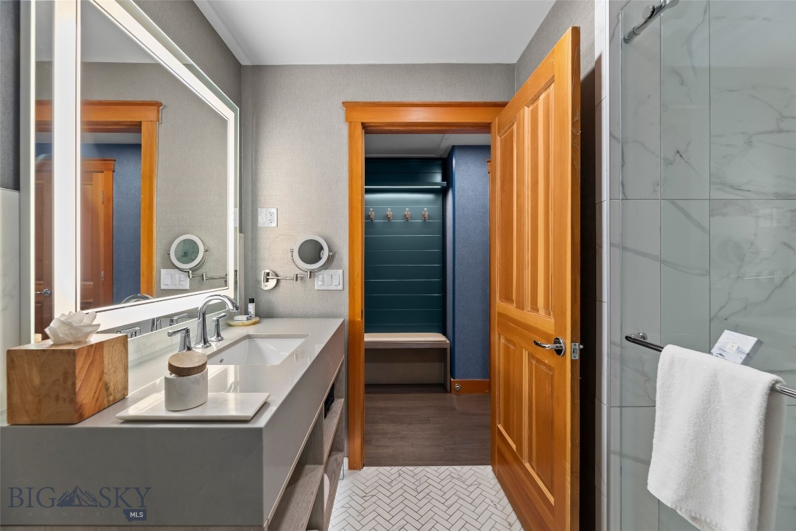 Summit Hotel Condo - Residential