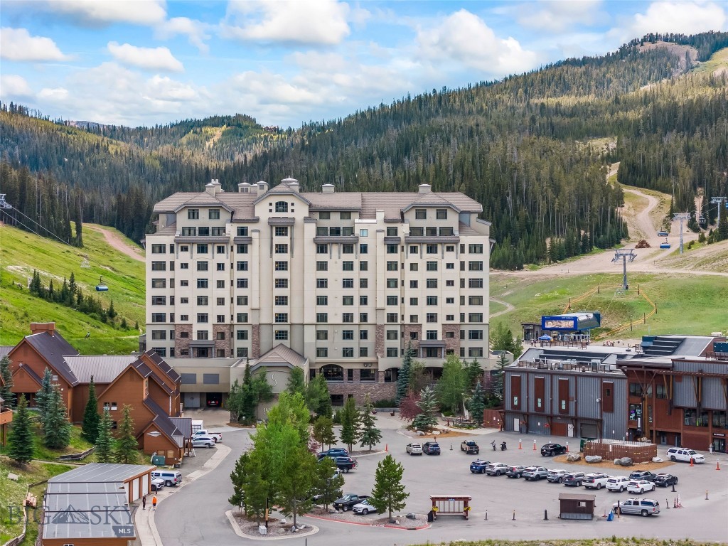 Summit Hotel Condo - Residential
