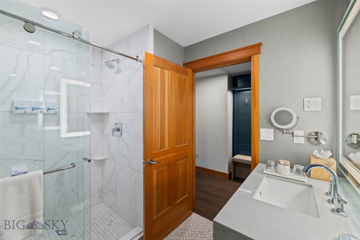Summit Hotel Condo - Residential