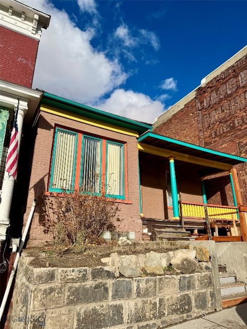 Photo of 527 W Park Street, Butte, MT 59701 (MLS # 407380)