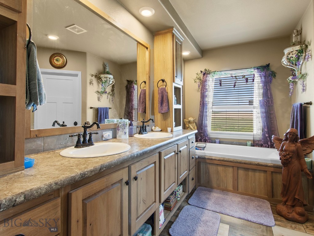 Hollowtop Vista Heights - Residential