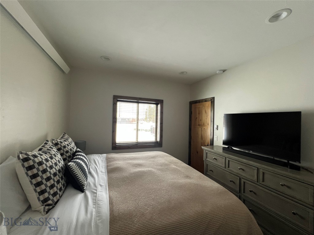 Hebgen Lake Estates - Residential Income