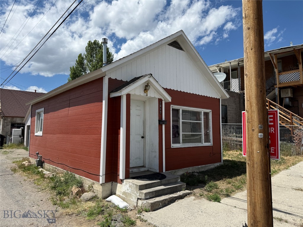 1017 Emma Street
