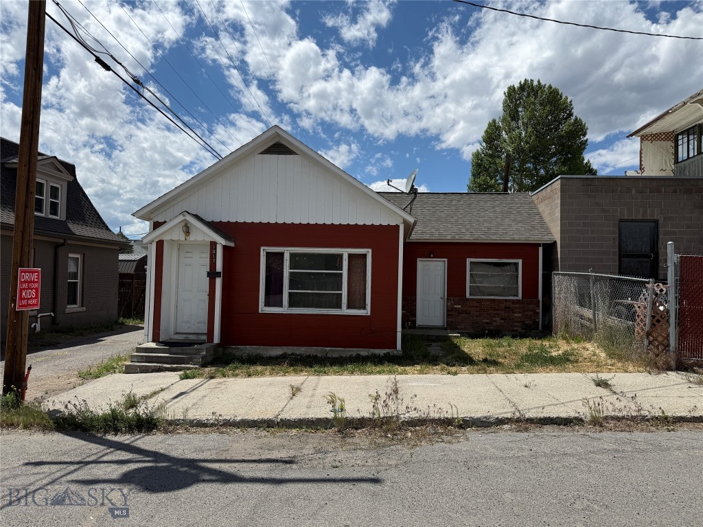 1017 Emma Street
