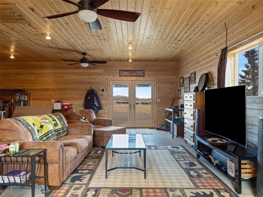 Virginia City Ranches - Residential