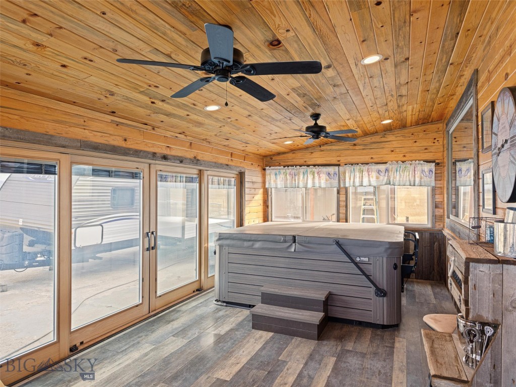 Virginia City Ranches - Residential