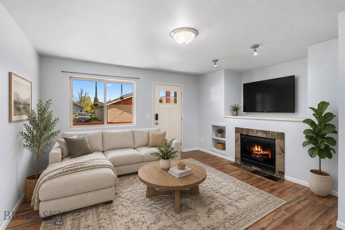Parkway Plaza - Residential