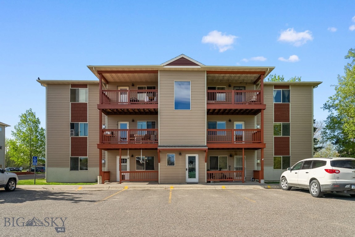 Parkway Plaza - Residential