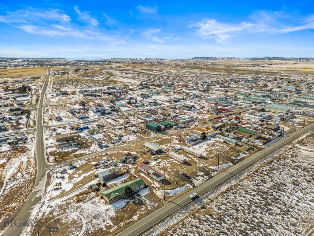 Prime Investment Opportunity – 70+Lot Cash-Flowing Portfolio on Billings' West Side
Located just minutes from shopping centers, dining, and major employers, this 70+ lot portfolio on the desirable west side of Billings, MT, presents an exceptional investment opportunity. With diverse, dependable tenants, each lot offers steady cash flow and flexible living arrangements, making it a perfect fit for today’s dynamic rental market. This portfolio is designed for low monthly expenses and minimal maintenance, ensuring ease of management and operational efficiency.
Offering immediate income and potential for value-add enhancements, this turn-key investment is ready to provide substantial, scalable returns. Seize this chance to invest in a high-demand area with excellent growth potential!