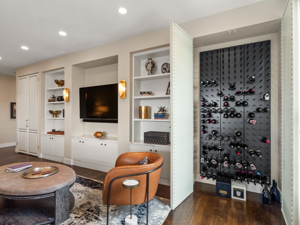 HBP Residential Condo - Residential