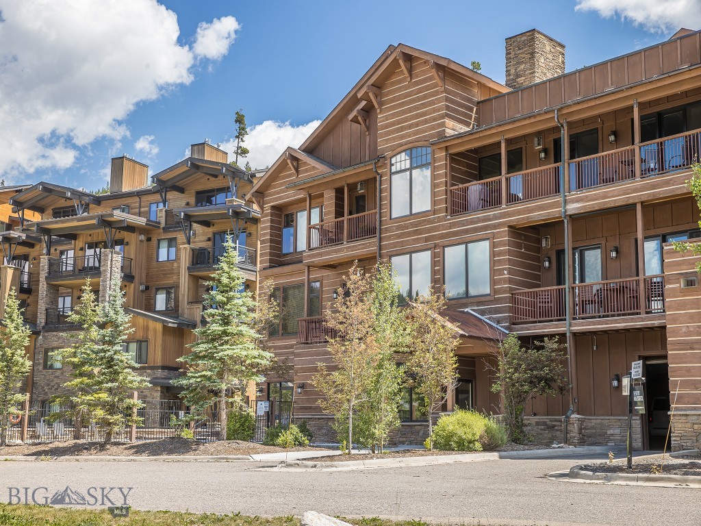 Mountain Lake Condos - Residential