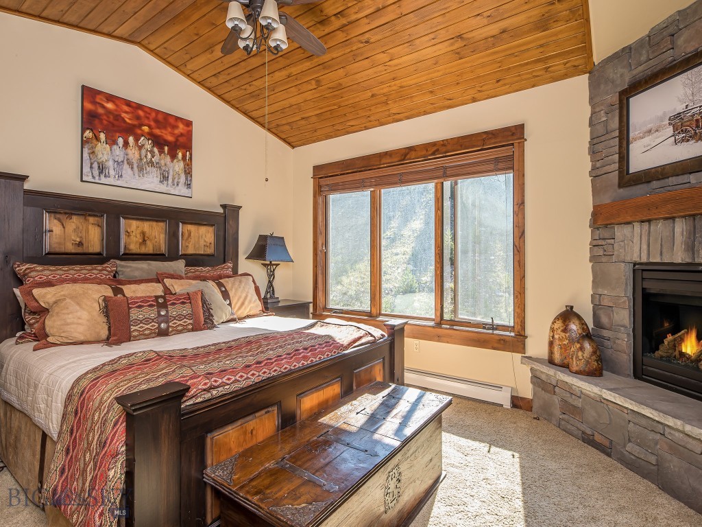 Mountain Lake Condos - Residential