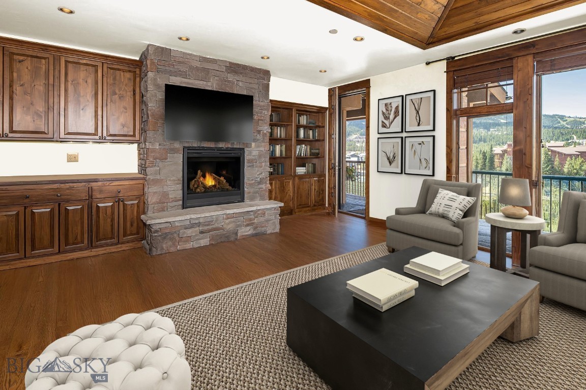 Mountain Lake Condos - Residential