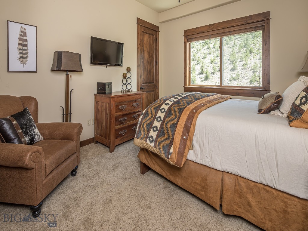 Mountain Lake Condos - Residential