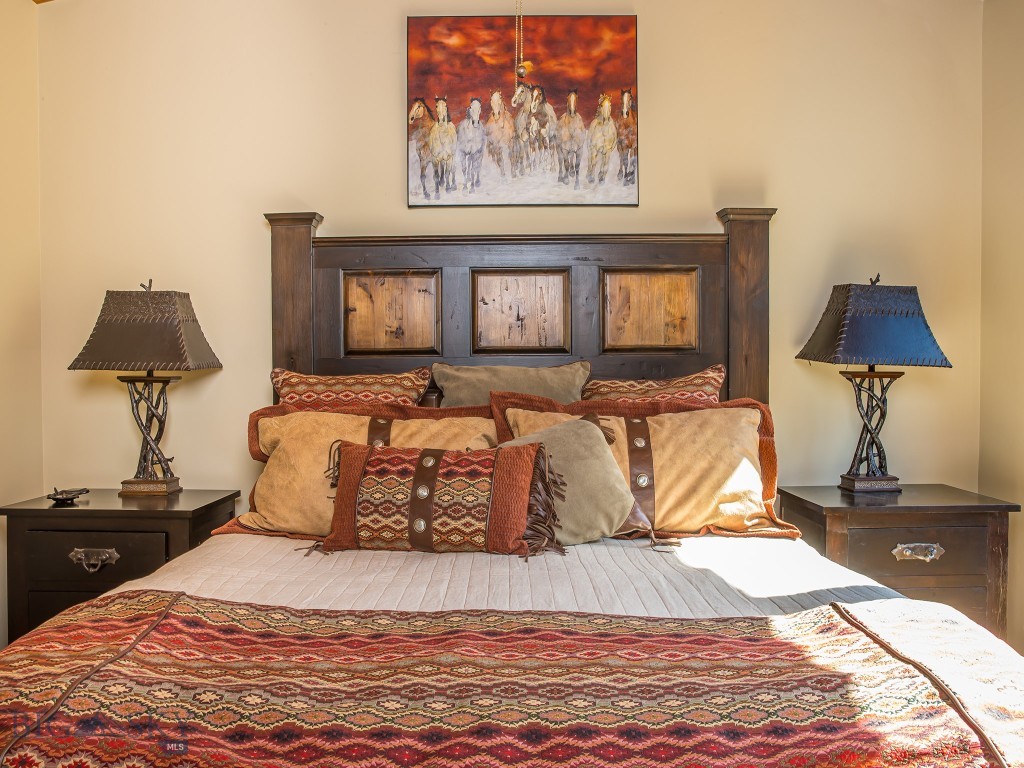 Mountain Lake Condos - Residential