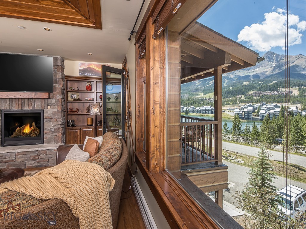 Mountain Lake Condos - Residential