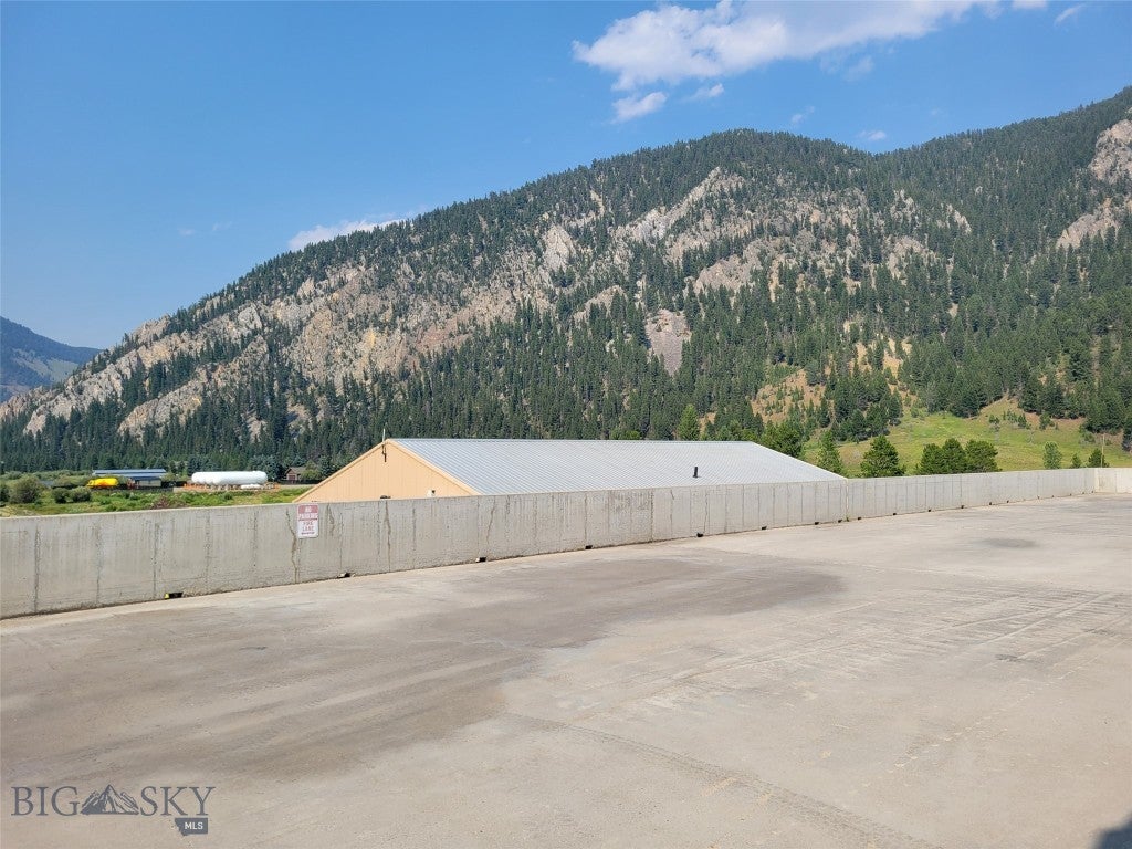 47220 Gallatin Road 4