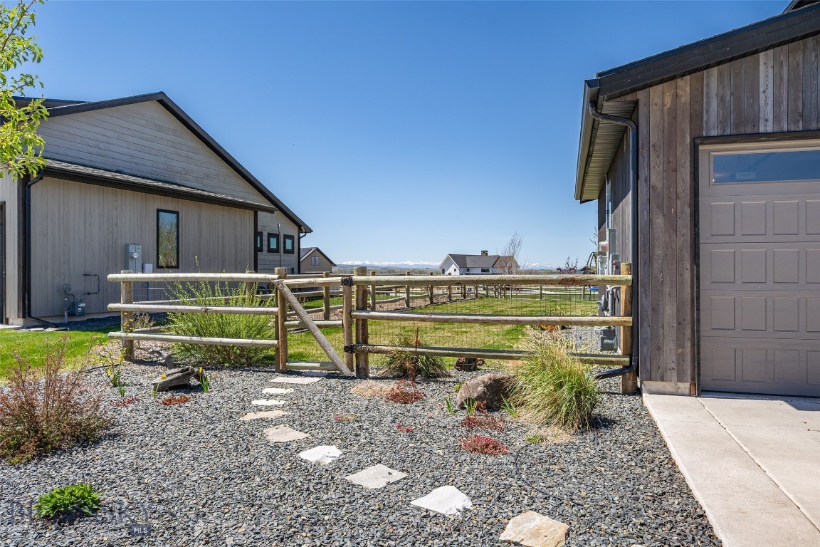 White Horse Ranch - Residential