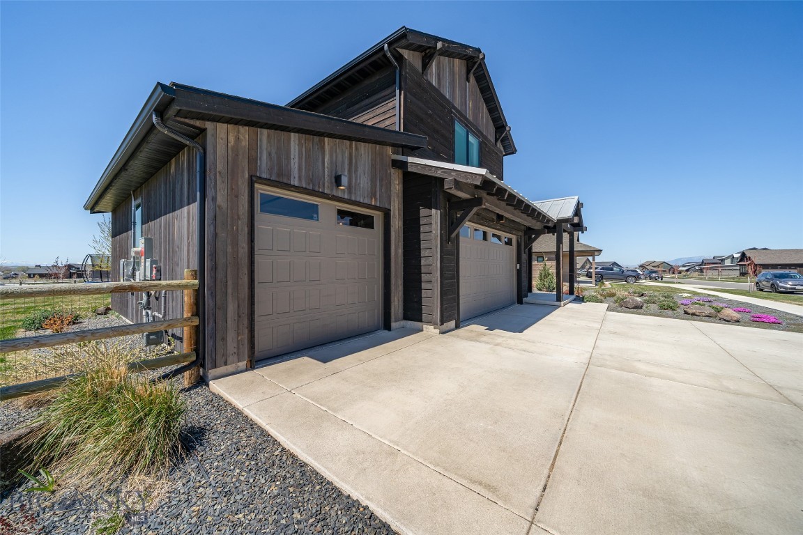 White Horse Ranch - Residential