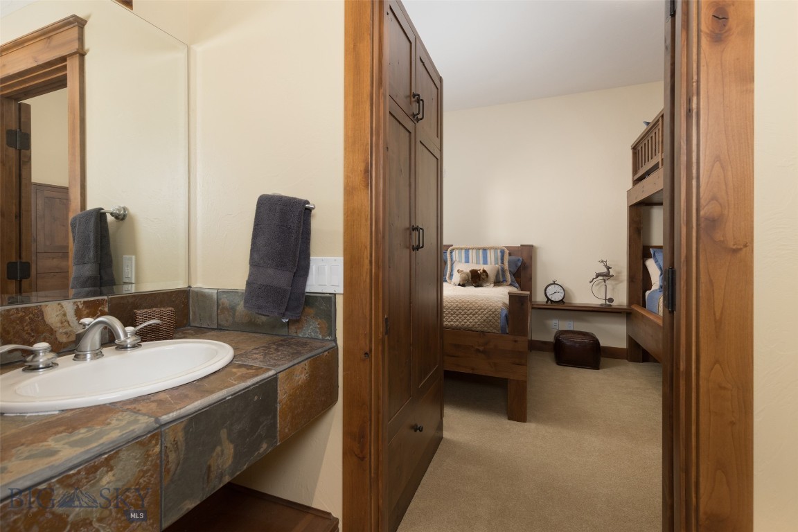 Summit View - Residential