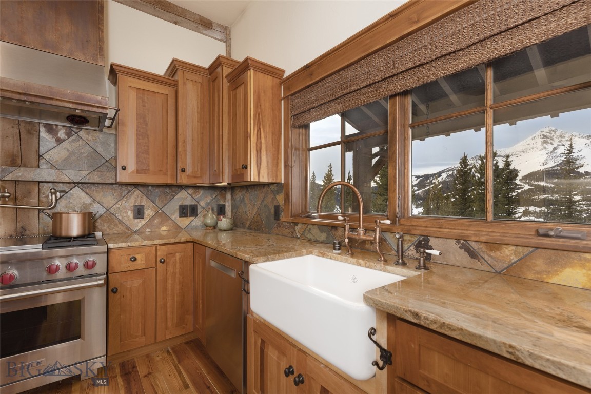 Summit View - Residential