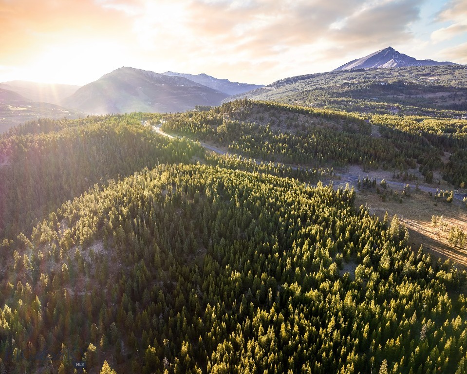 Ranches Neighborhood - Land