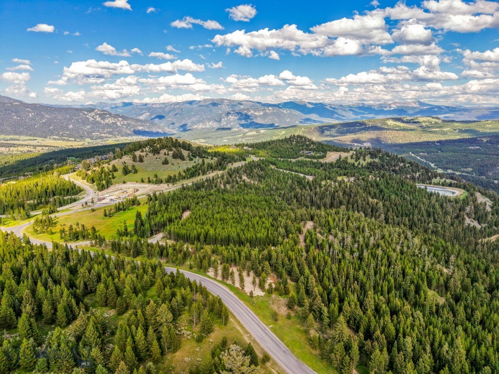 Ranches Neighborhood - Land